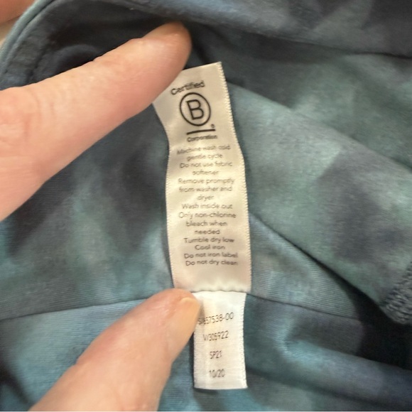 🍒 Athleta Blue Tie Dye Elation Tight — Size S 🍒 - Picture 6 of 11